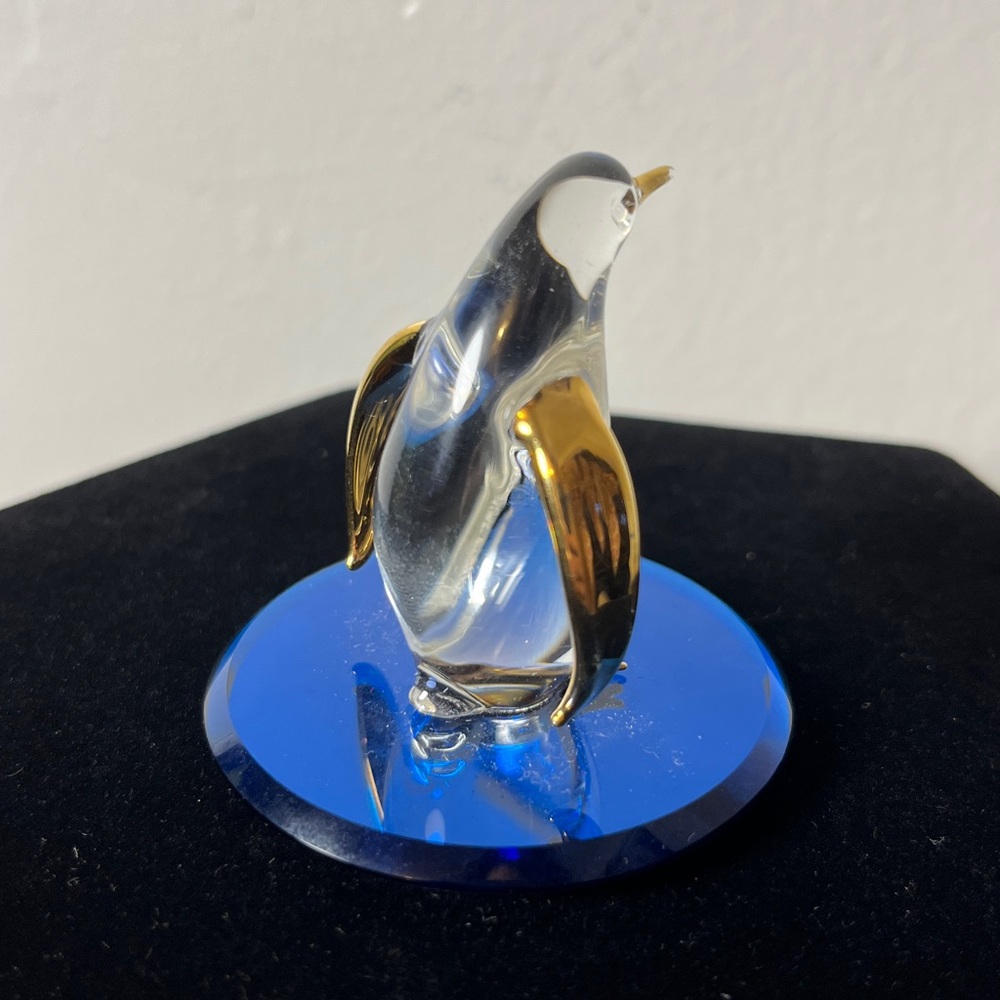 Glass Baron Mini Art Glass Penguin Figurine w Gold Accents on Blue Mirror - Picture 6 of 8